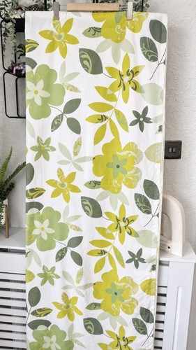 Retro green cream floral - retro,