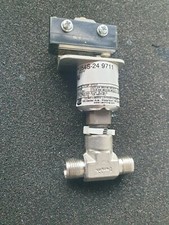 UNITED ELECTRIC J54S-24-9711 PRESSURE SWITCH W/ MICRO SWITCH + FITTINGS (IN26S3)