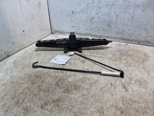 Range Rover Jack & Handle