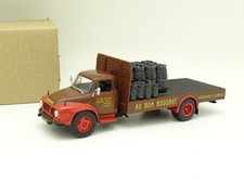 IXO SB 1/43 Bedford TJ6 S Au