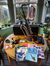 Sakkusu Tenor Saxophone -