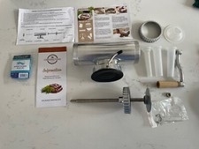 Chedingtons Sausage Maker