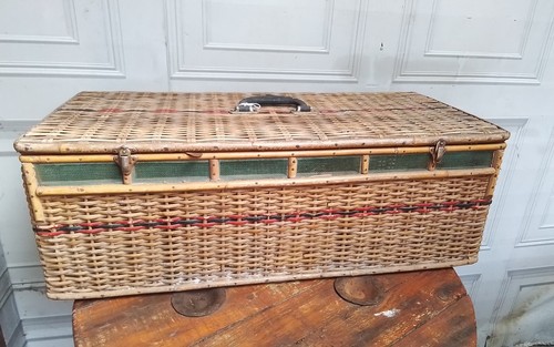 Vintage racing pigeons wicker - pigeons,