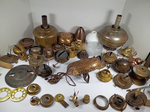Large antique oil lamp - lamp, parts