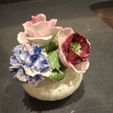 Vintage hand made Radnor staffordshire Bone China 9cm  Flower Basket Bouquet