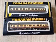 Pair Of Graham Farish N Gauge