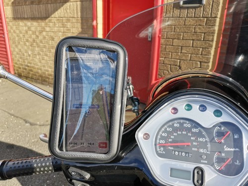 Vespa gts phone - vespa, screen