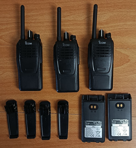 Two way radio icom - x,