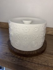 Vintage Portmeirion Totem Cake