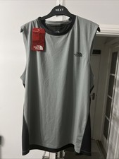 Men’s North Face Dry Fit Vest - Large