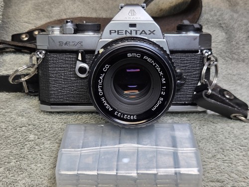 Pentax slr 35mm film camera - mx,