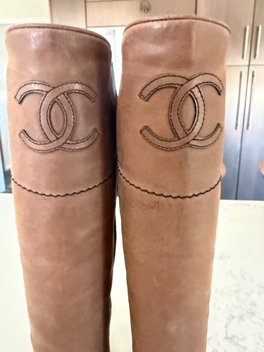 Chanel interlocking logo - chanel, cc