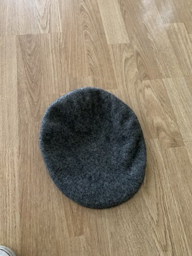 Vintage small grey kangol flat - grey,