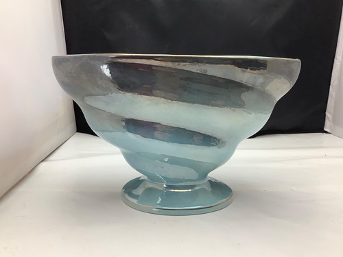 Maling blue lustreware - maling, mantle