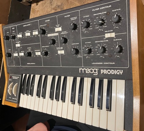 Moog prodigy vintage - moog,