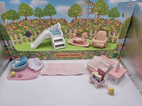 Sylvanian families baby blue - families,