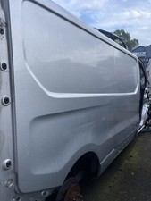 2017 VIVARO TRAFIC BREAKING