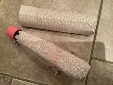 Classy Radley ‘Signature