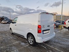 REAR ROOF SPOILER V.2 BARN