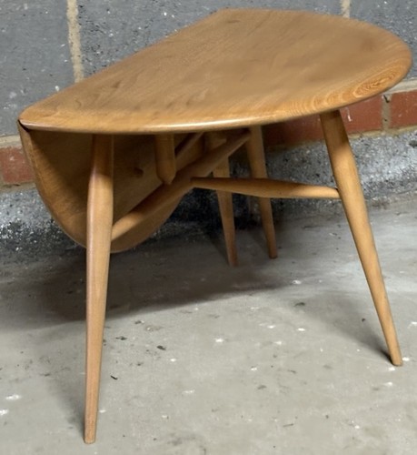 Small retro rare ercol - retro, coffee