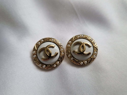 Lot two chanel gold white - lot,