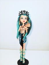 Monster High Nefera de Nile Fashion Doll, Signature First Wave
