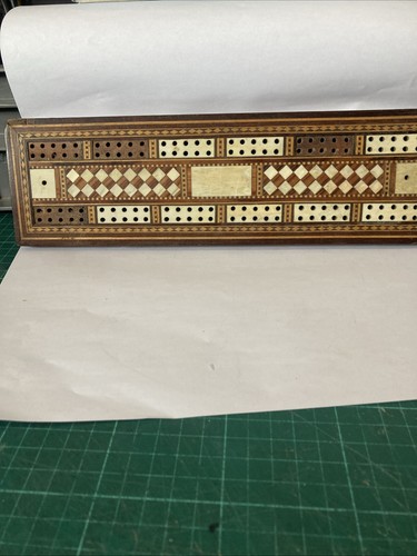 Vintage cribbage board - cribbage,