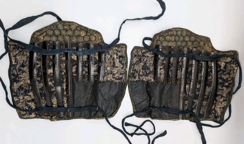 Antique suneate shin armour - suneate,