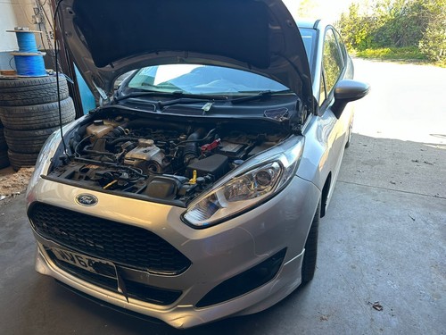 Ford fiesta moondust silver - ford,