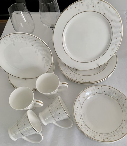 Dinner set piece fine - dinner,