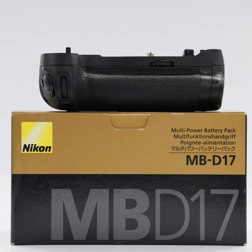 Nikon d17 battery grip mint - battery,