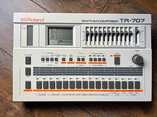 Roland 707 rhythm - roland, composer
