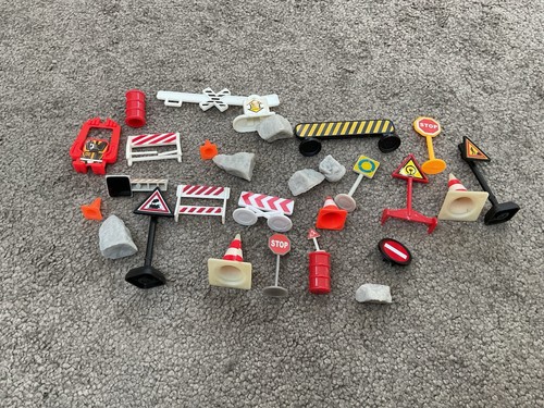 Joblot toy car road - car, signs