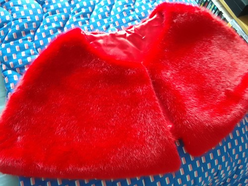 Women sleeveless fur cape - women,