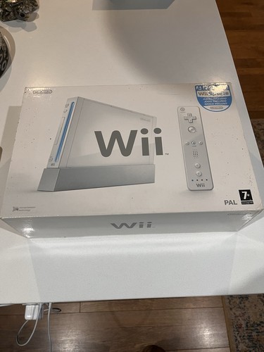 Nintendo wii white console - nintendo,