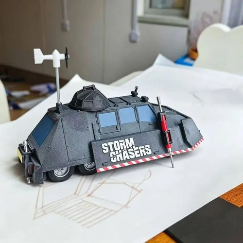 Deployable tornado intercept - deployable,