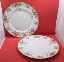 2 x Royal Albert Cottage