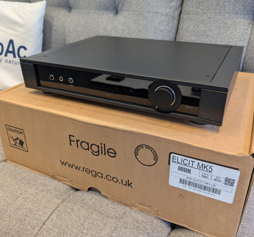 Rega elicit mk5 - elicit, integrated