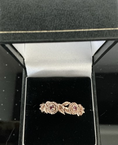 14ct welsh gold ruby roses - 14ct,
