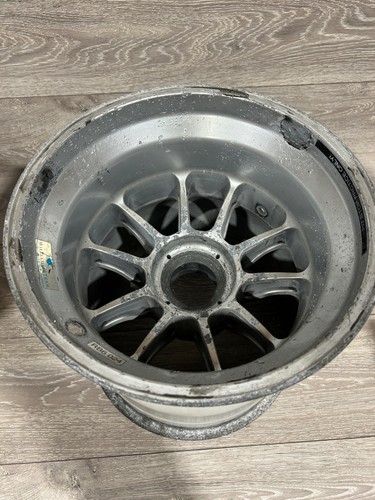 Genuine 2010 williams rear - 2010, f1