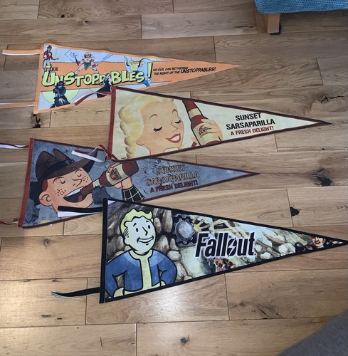 Fallout felt pennant - fallout,