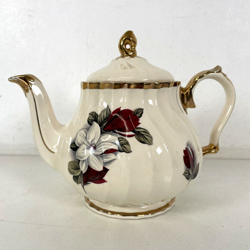 Sadler vintage teapot - vintage, ivory