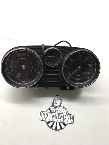 Speedometer instrument cluster