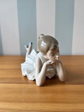 NAO by Lladro Porcelain Figurine Pensive Ballet Ballerina 00149
