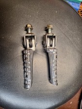 Yamaha RD350YPVS F2 N2 Pair Of Rider Foot Pegs Gc