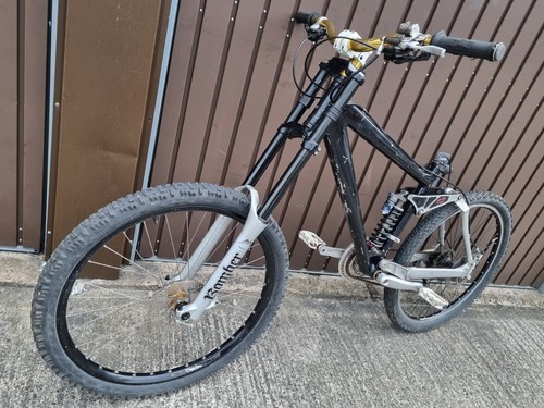 Kona stinky mountain bike - kona, m/l