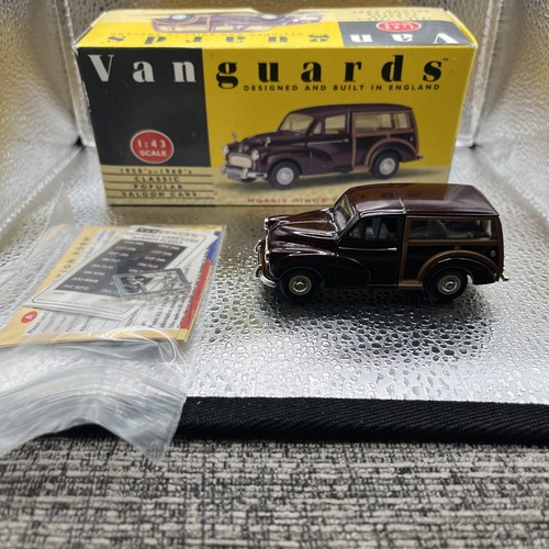 Morris minor traveller maroon - traveller,