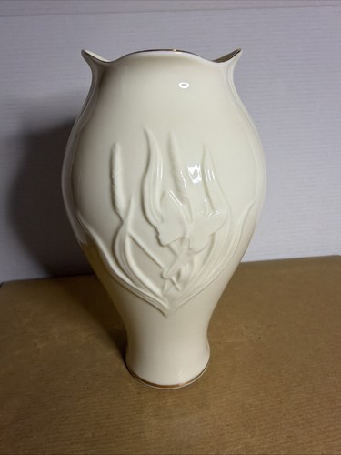 Vintage belleek 16cm - belleek,