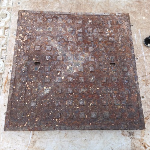 Cast iron manhole cover - cast,