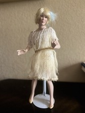 PARADISE GALLERIES PORCELAIN MILLIE - ROARING TWENTIES FLAPPER BY PATRICIA ROSE